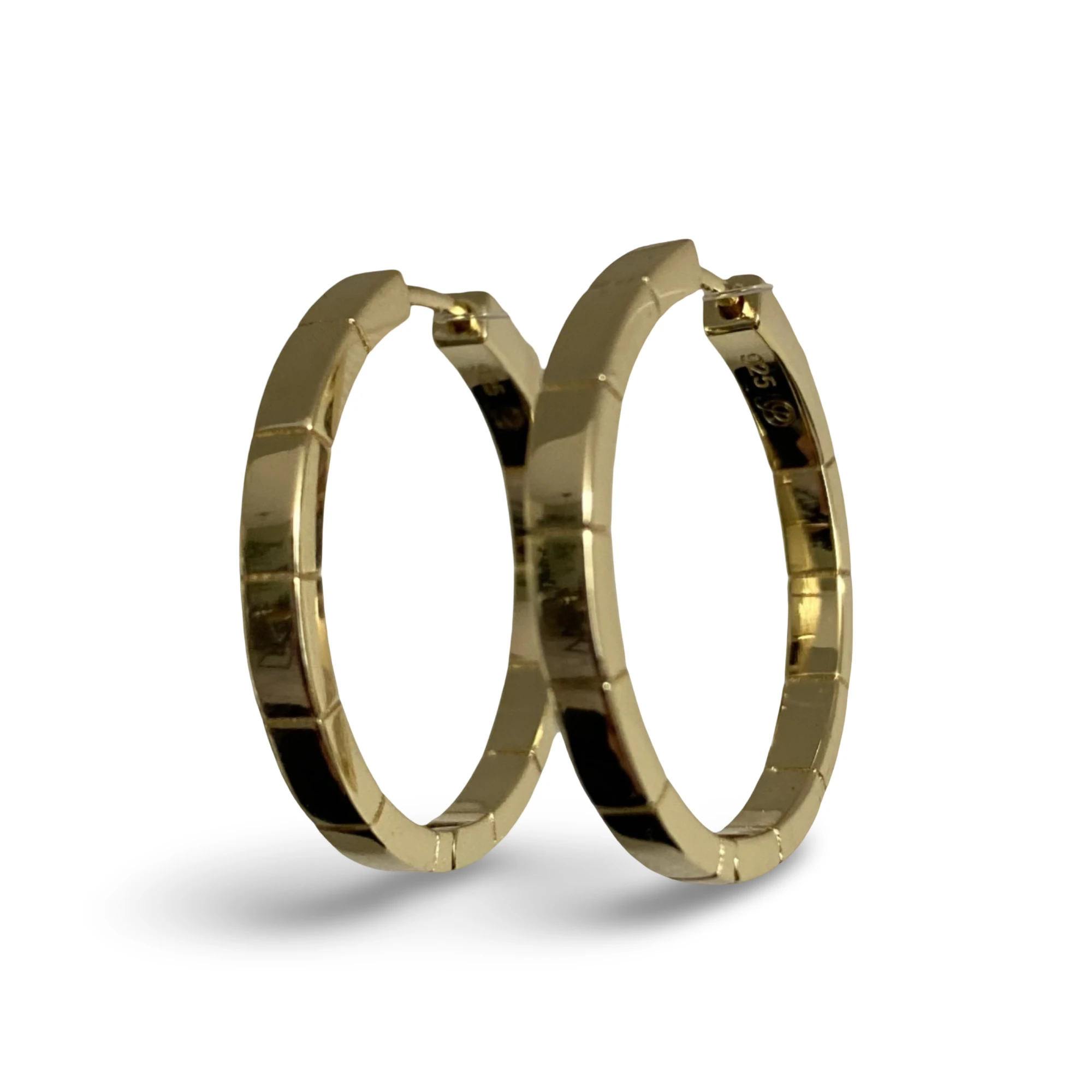 Large Relief Hoop Earring/14 Carat Goldplated/2.5cm