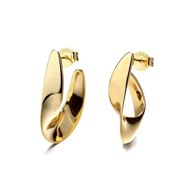 Swirl Earring Stud Gold Plated