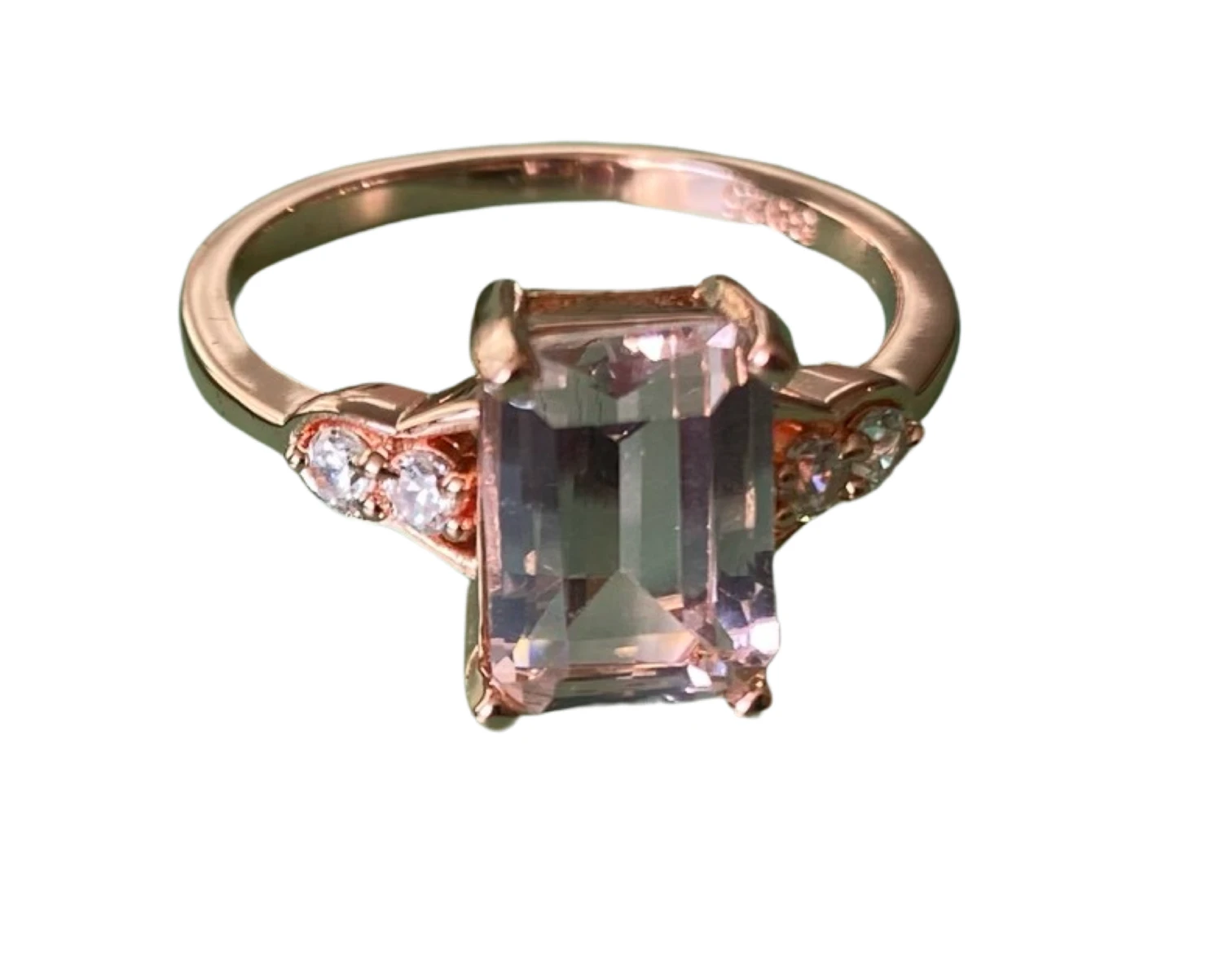 Rose gouden ring met roze steen